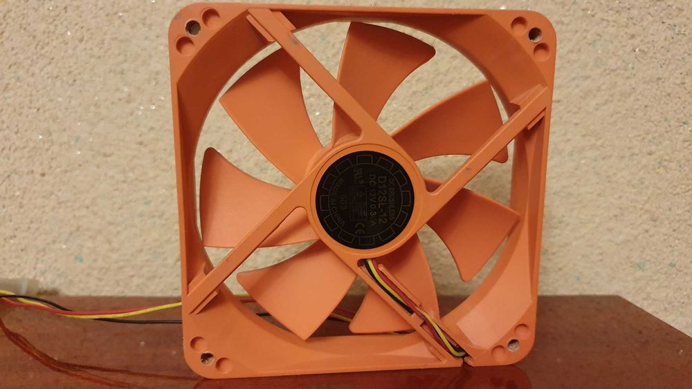 6 ventilatoare Yate Loon D12SL-12