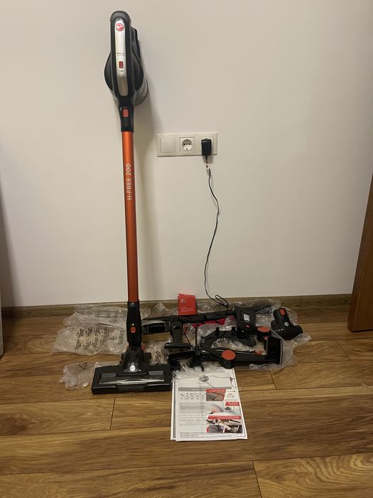 Hoover H-FREE 200 – ЧИСТО НОВА | Оригинално зарядно