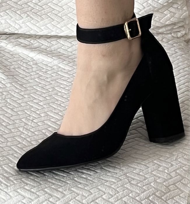 Чёрные туфли в отличном состоянии