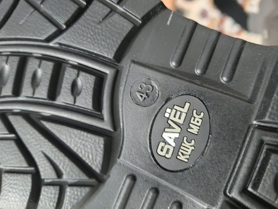 Продам рабочие сапоги 
Размер: ___
Состояние: хорошее