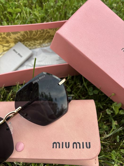 Ochelari de soare Miu Miu