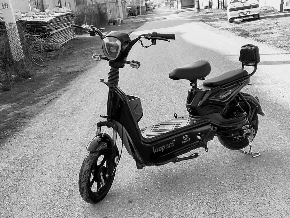 Скутер,мотороллер