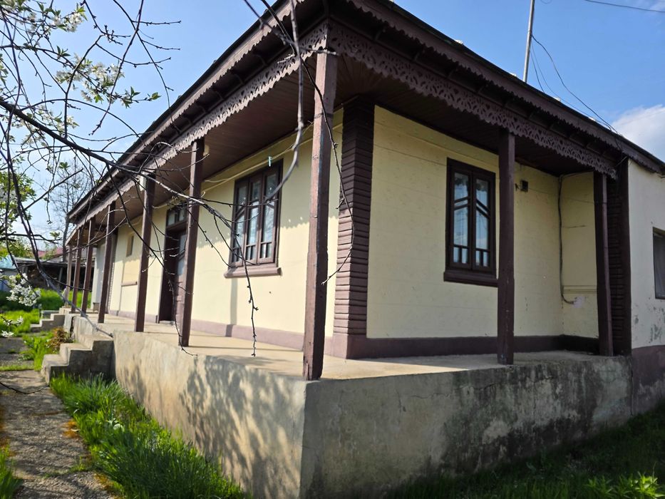 vand casa de locuit in Slobozia Conachi, zona neinundabila