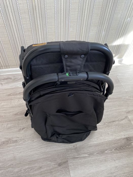 Коляска прогулочная 3 в 1