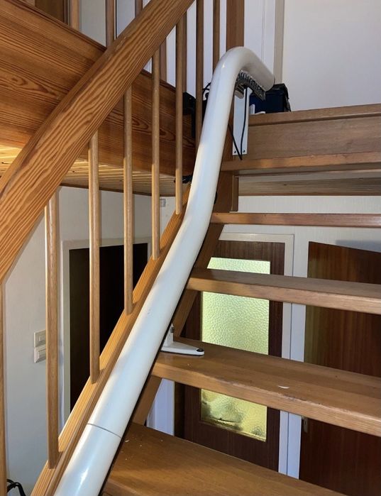 Scaun lift persoane cu dizabilitati