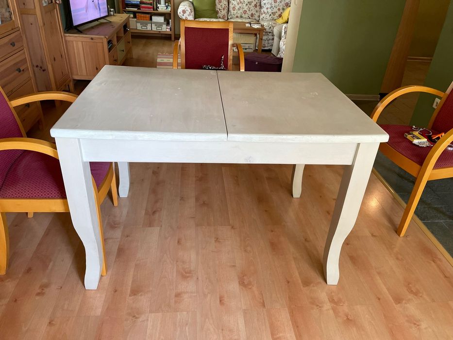 Трапезна маса масив и два стола парен бук