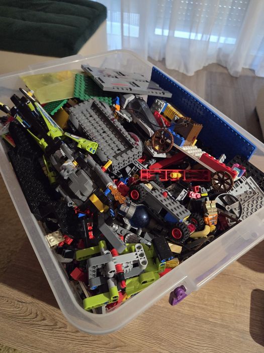 Vand Lego la Kilogram