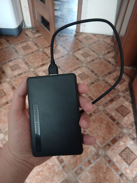 Внешний жёсткий диск 1Tb