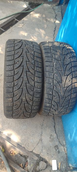 Зимние шины ROADX 2шт.