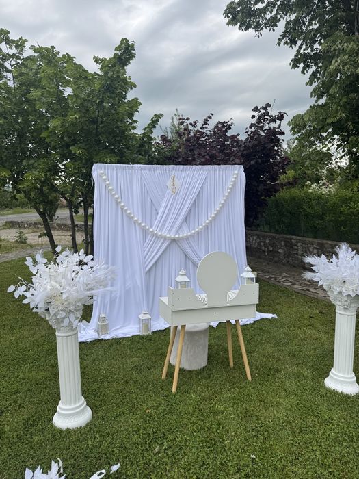 decor evenimente si cort complet utilat
