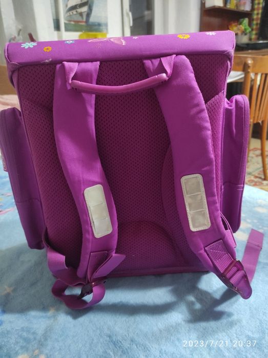 Школьный рюкзак.