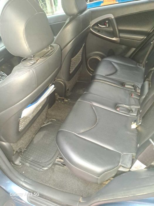 toyota rav 4  2.2 D-4D