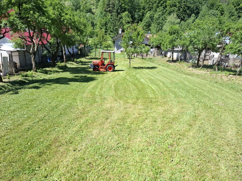 Tractor Kubota B7200 4x4 cositoare plug