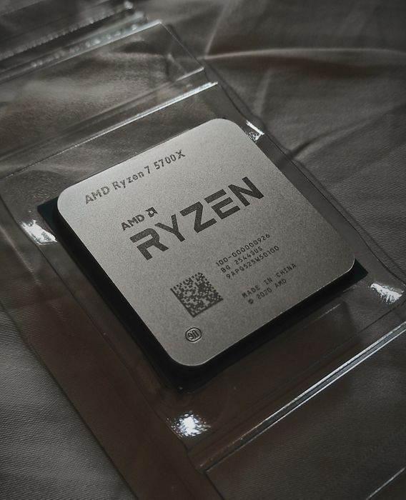 Продам НОВЫЙ Ryzen 7 5700X
