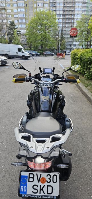 BMW  1200 GS...triple black