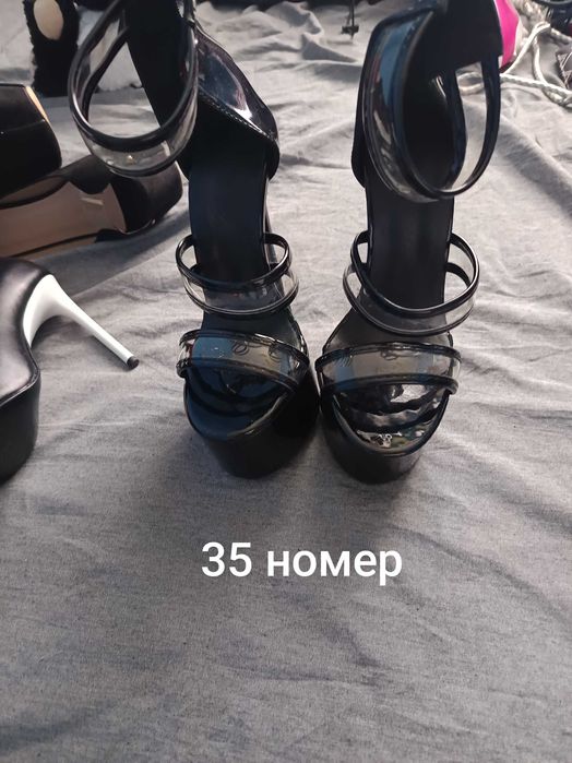 Продавам токчета за жени носени са по 1.2 пъти нови са