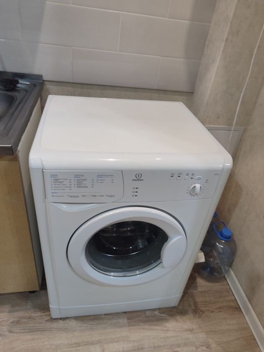 Продам стиральную машинку