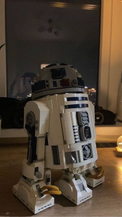 Конструктор LEGO R2-D2