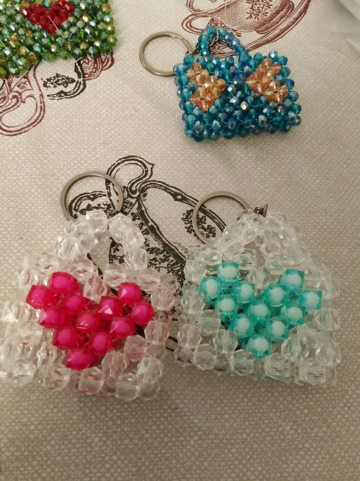 Brillok xrustaldan yasalgan