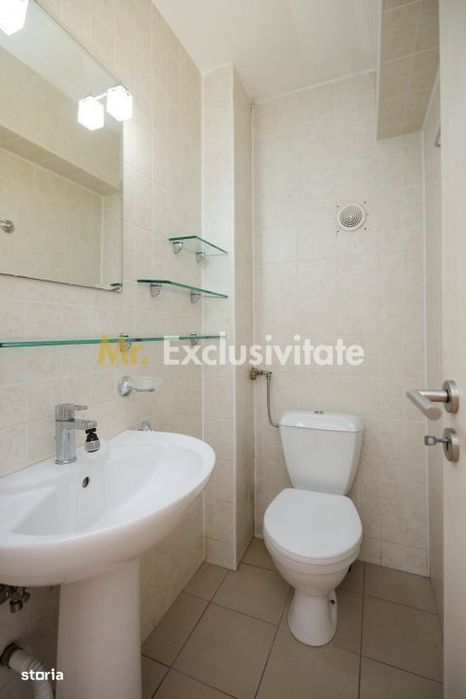 Apartament cu 3 camere de inchiriat, ultracentral, Pitesti