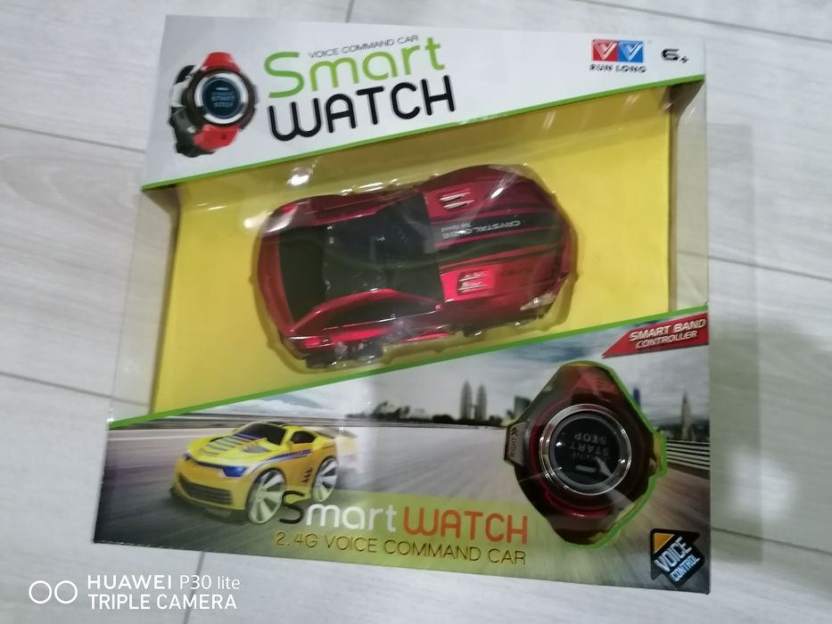 Кола с контрол от часовник