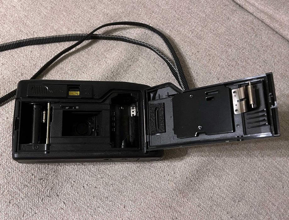 Aparat foto analog Ricoh RT 550 autofocus 35mm cu husa