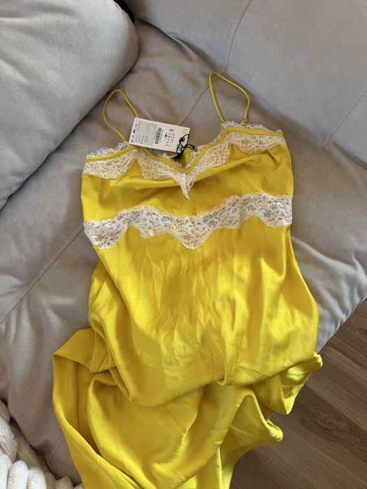 Секси жълта сатетена рокля Zara / Зара