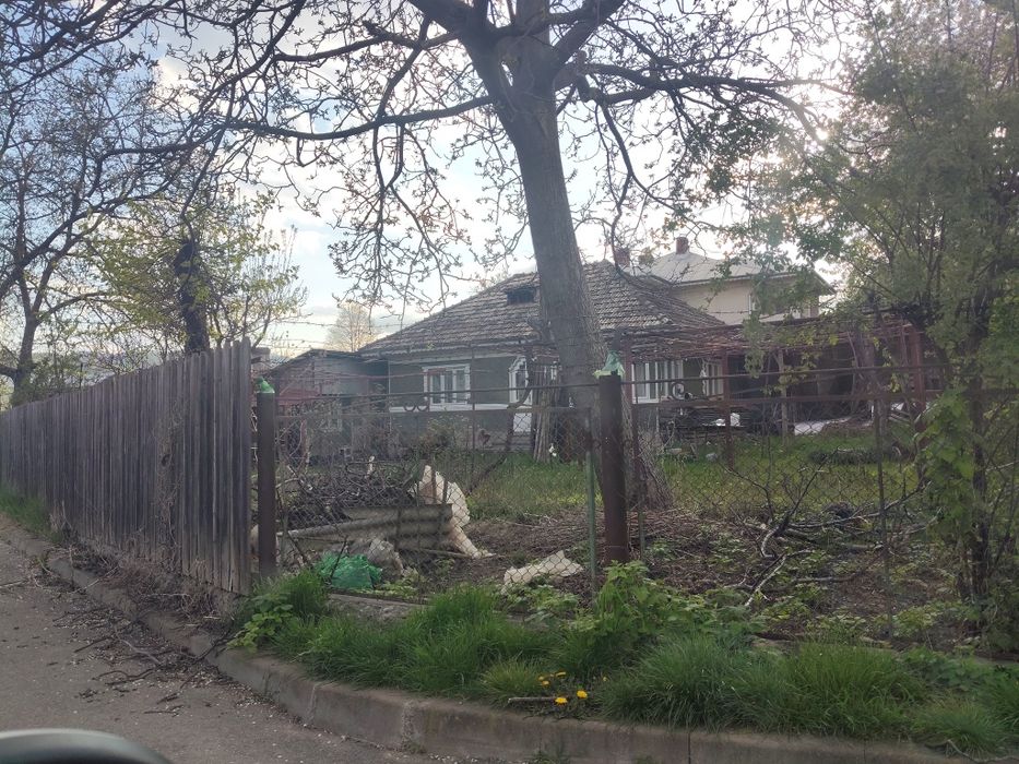 Casă cartier Țărăncuța langa Lic.Auto