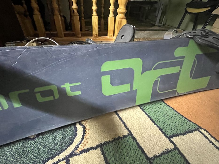 Продам хороший сноуборд