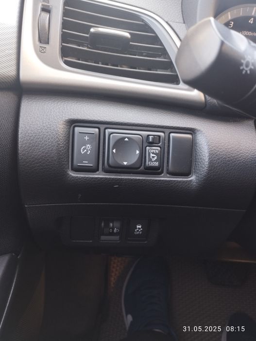 Продам Nissan Tiida