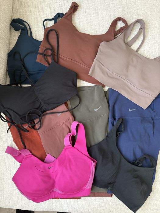 Клинове и бюстиета Nike Zenvy
