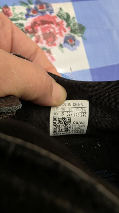 Оригинальные кроссовки Adidas размер 38-39