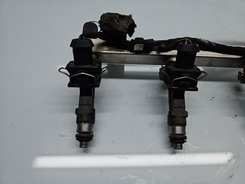 Rampa injectoare Opel Corsa D [Fabr 2006-2013] OEM 1.2 Benz Z12XEP 59K