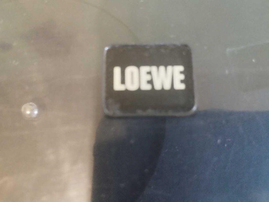 Грамофон LOEWE с нова игла