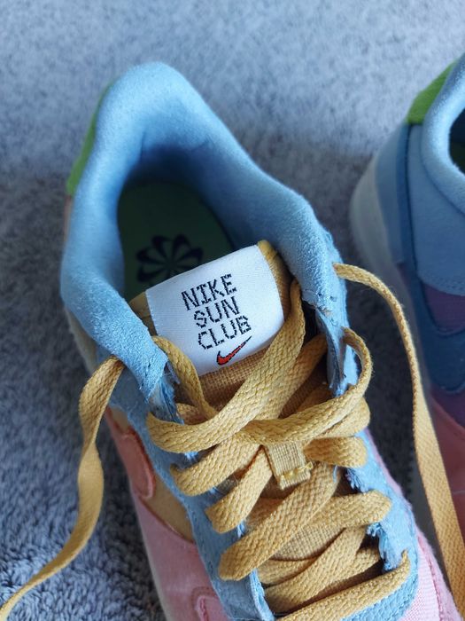 Дамски обувки Nike Air Force 1 - размер 39