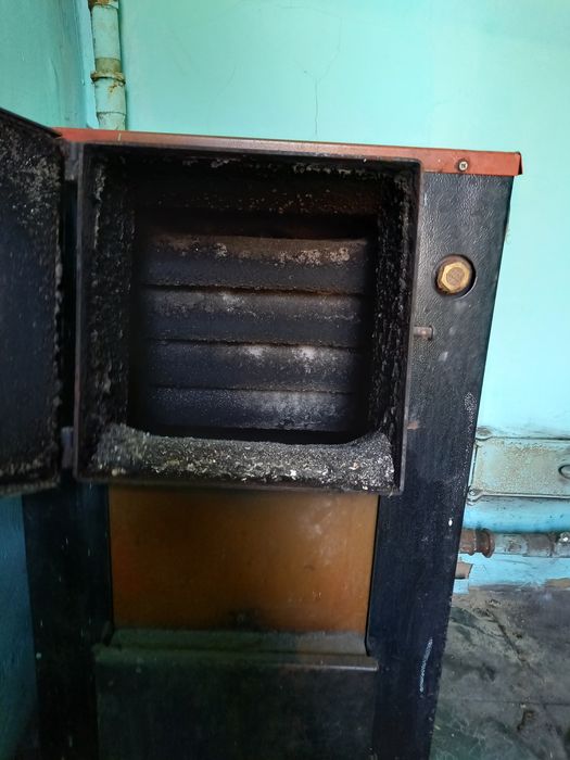 Продам,эконом  пеш бу Теплодар по 100тыч тенге