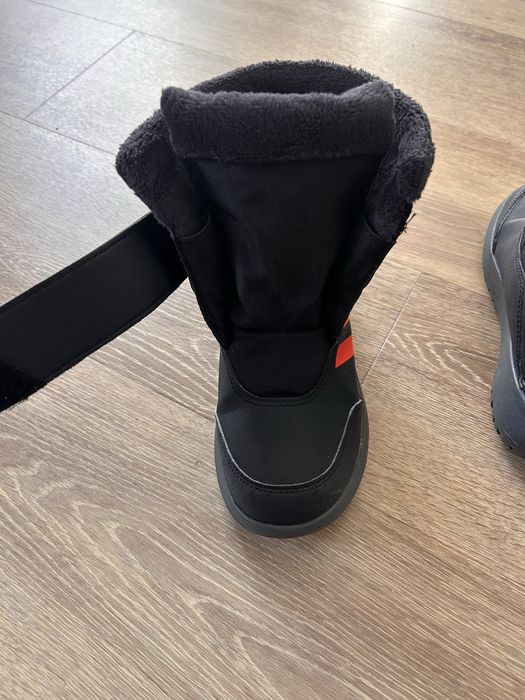 Adidas детски боти и Апрески