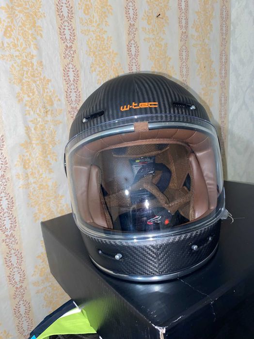 Карбонова каска W tec special edition  XL