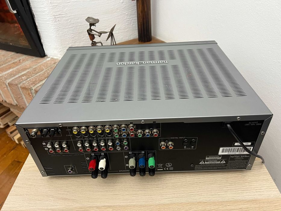 Harman Kardon AVR 132 reciver, logic 7, DTS, dolby digital