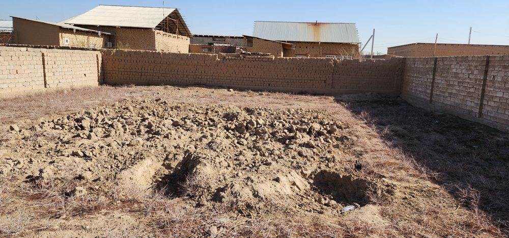 Yer sotiladi xamma xujjatlari joyida