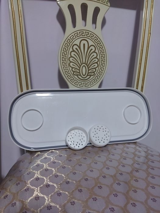 Контейнер для сыпучих продуктов.