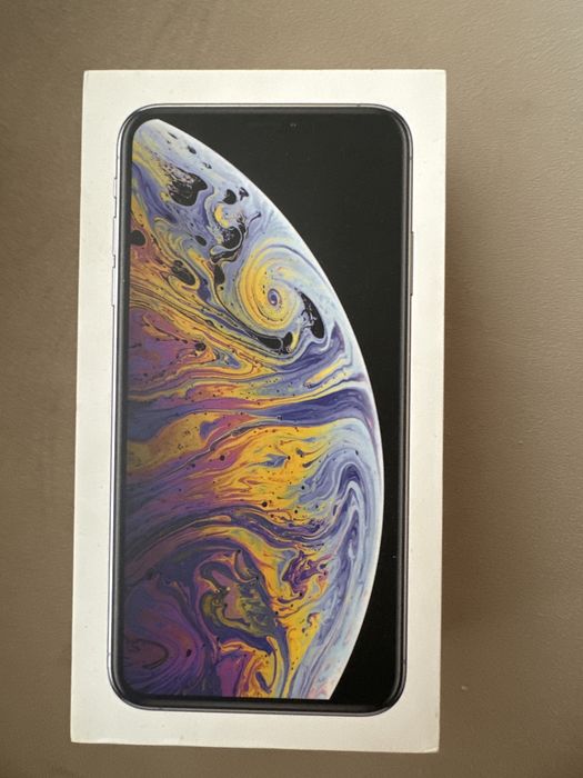 Iphone Xs max серебристый цвет