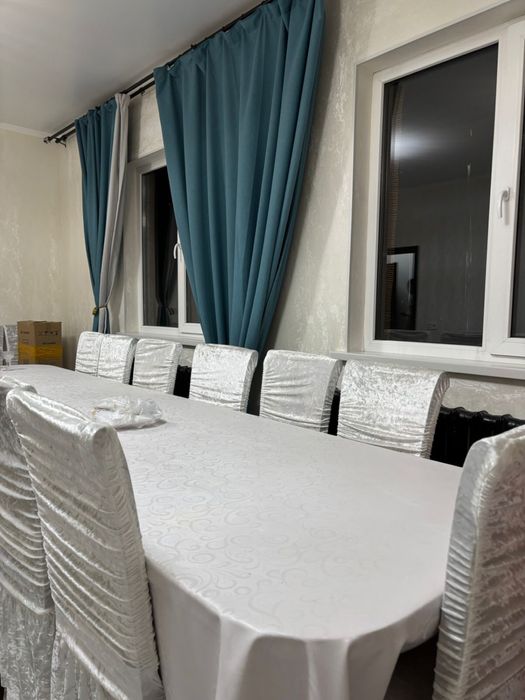 Стол со стульями