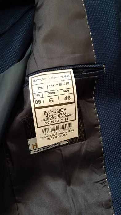 Vând costum bărbați