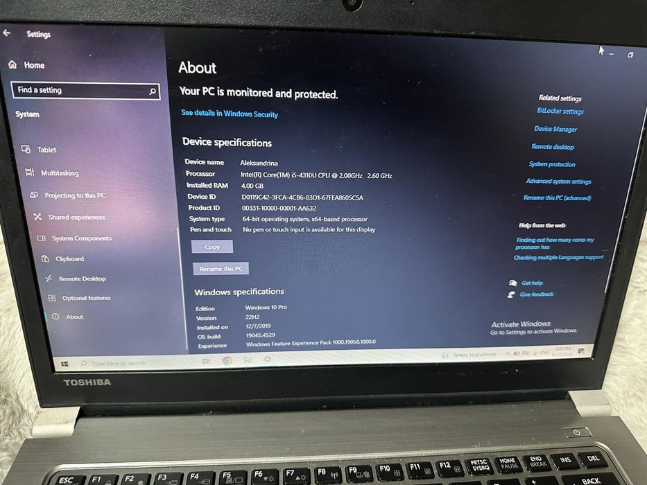 Лаптоп марка TOSHIBA