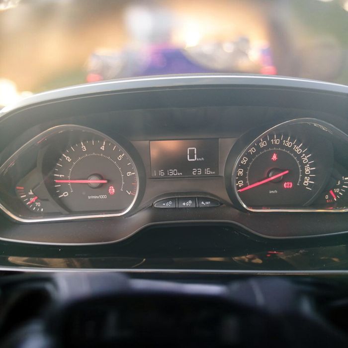 An 2013/Peugeot 208/Euro5/1.0B