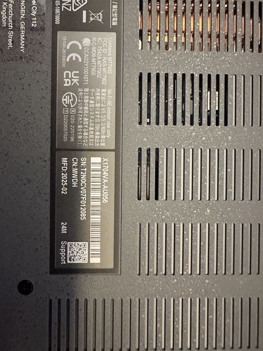 Laptop Asus Vivobook 17 I7 1T SSD Nou