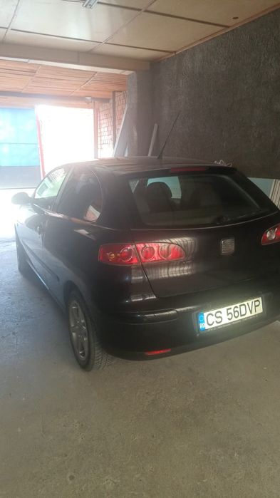 seat ibiza negru