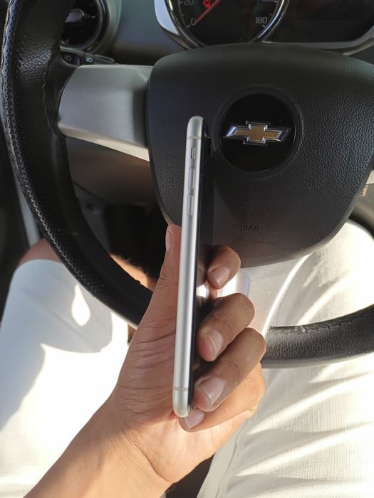 Iphone 11 64gb. 76%