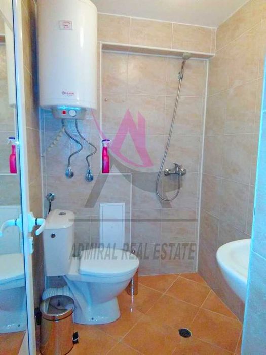 Дава се под наем Едностаен апартамент в Варна, Базар Левски - 27 кв.м за 250 € - Снимка #2